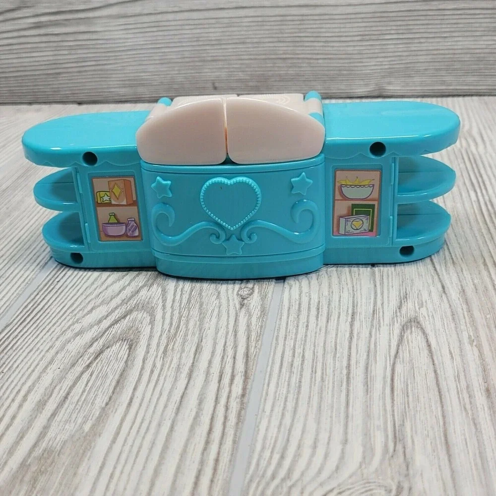 MLP My Little Pony Celebration Castle Dollhouse Furniture Kitchen Sink Bed